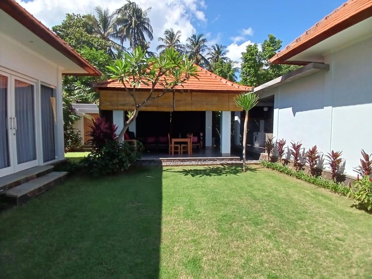 Mojito Beach Villas Kubutambahan  Exterior photo